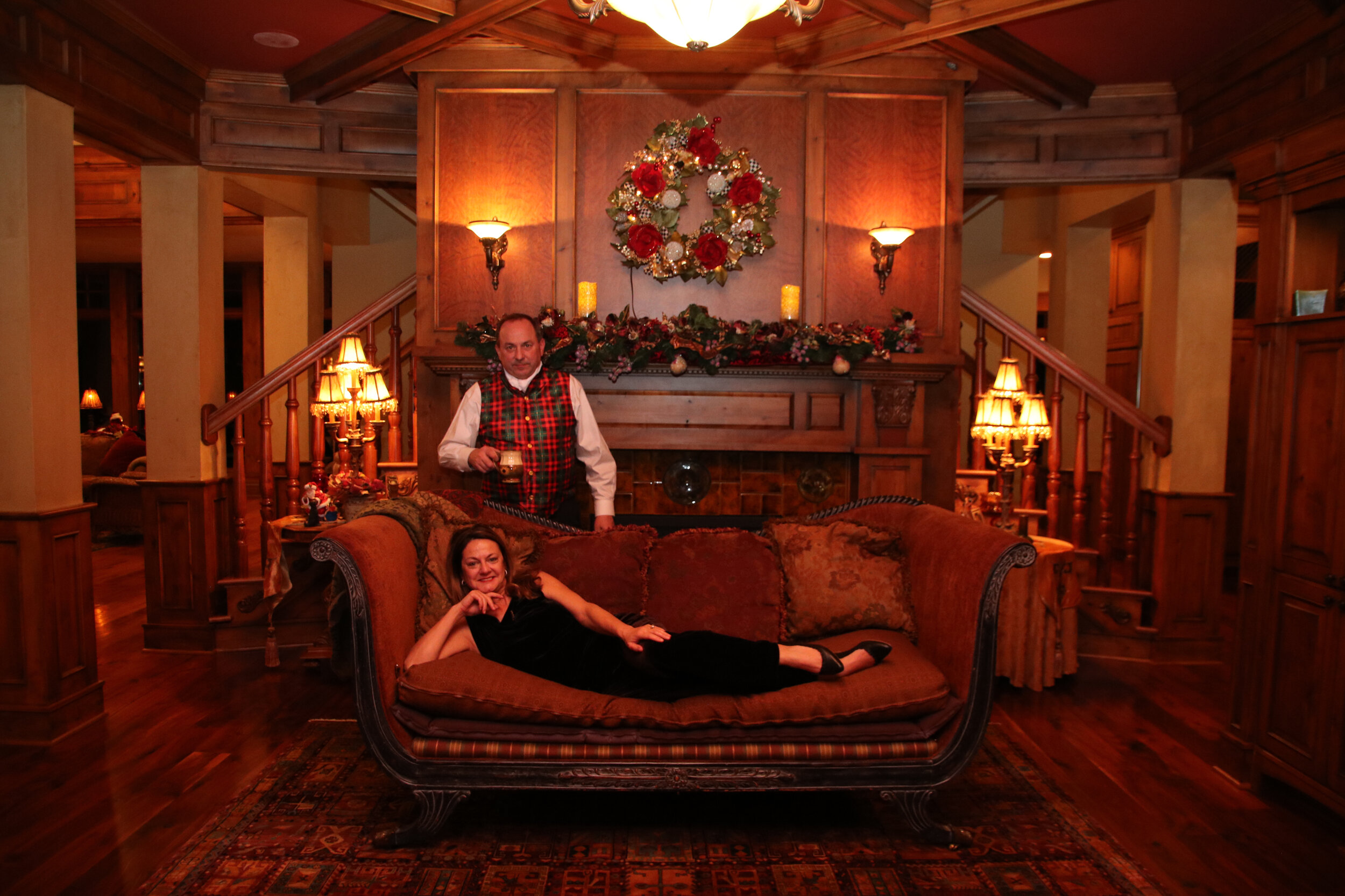 teri_w3bookclub_AChristmasCarol_spiritedtable_photo17.jpg