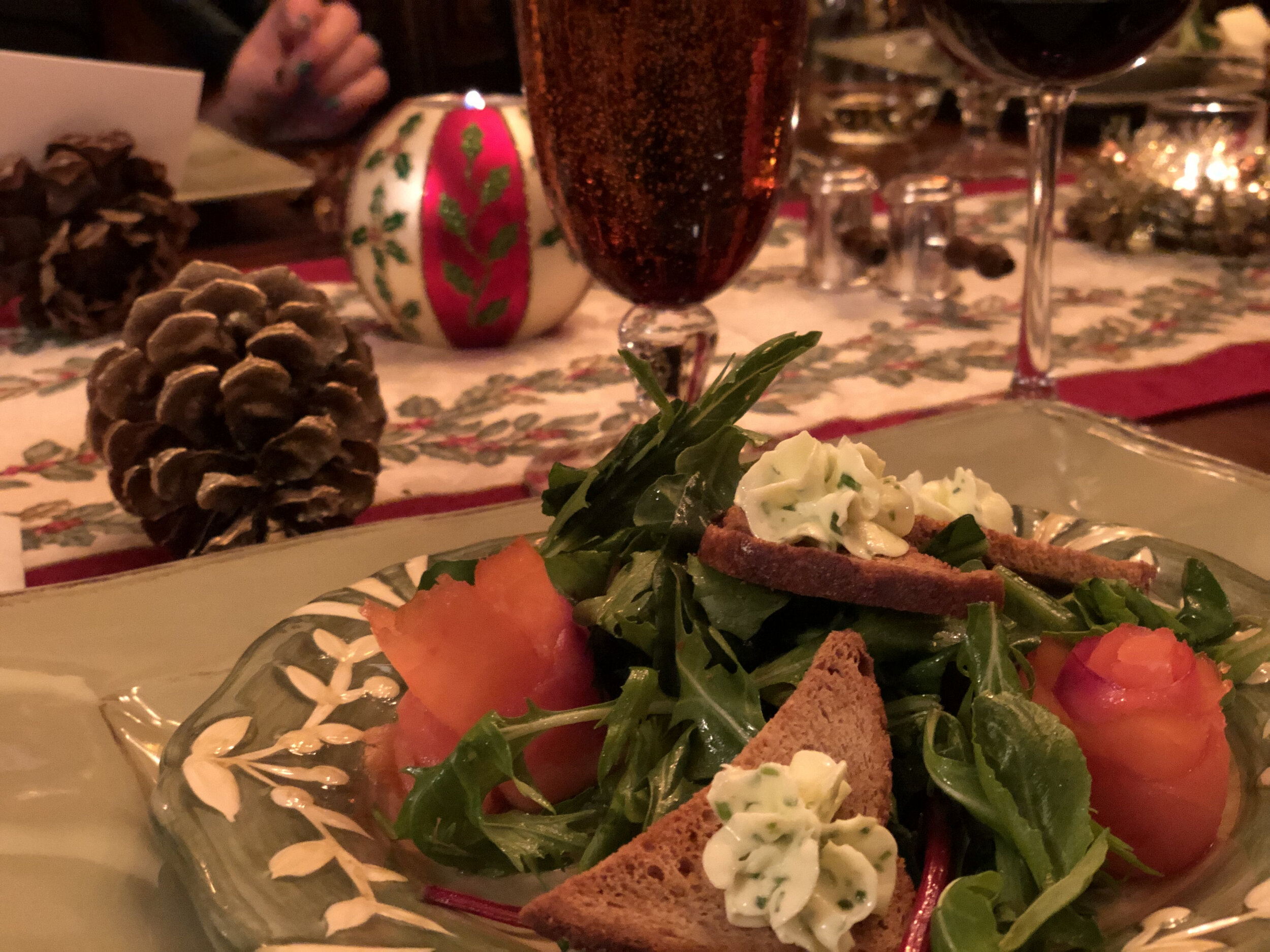 teri_w3bookclub_food_AChristmasCarol_spiritedtable_photo07.jpg