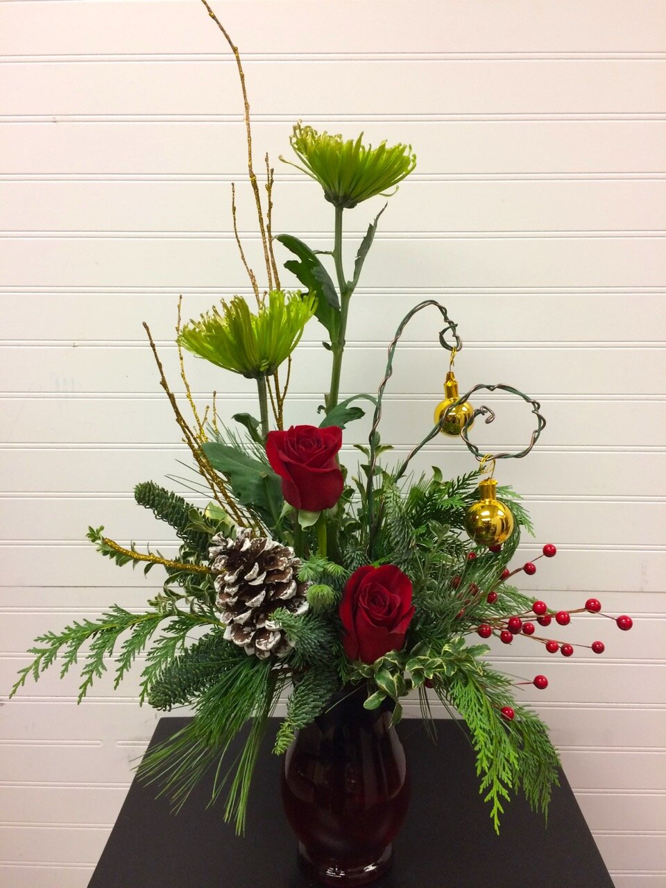 Red-Gold-Green Christmas Flowers