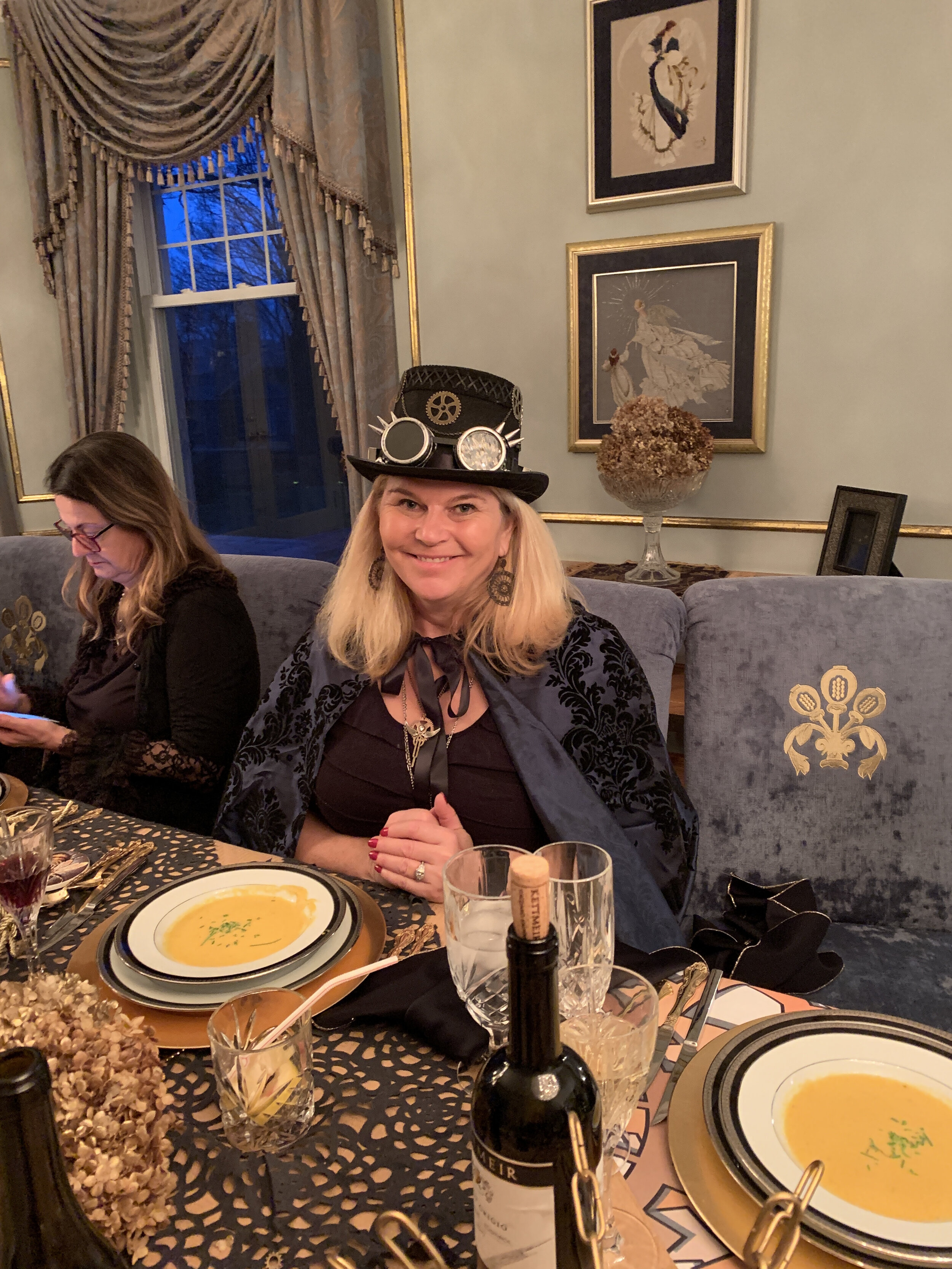 teri_food-dinnertable_EssexSerpent_W3bookclub_spiritedtable_photo%0A%0A%0A136 The Essex Serpent April 2019%0A%0A%0A41.jpg