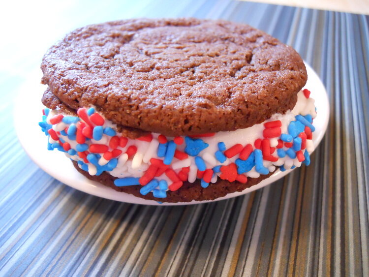 Using a cookie-sandwich pan, I crafted a variety of ice cream sandwiches full of Fourth of July Spirit! 