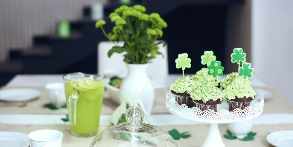 table-with-sweet-food-for-saint-patricks-day-debica-royalty-free-image-1611334497..jpeg