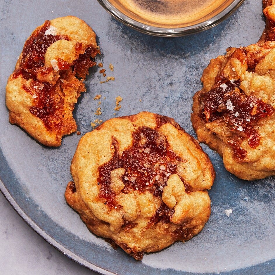 Salted Caramel Apple Cookies