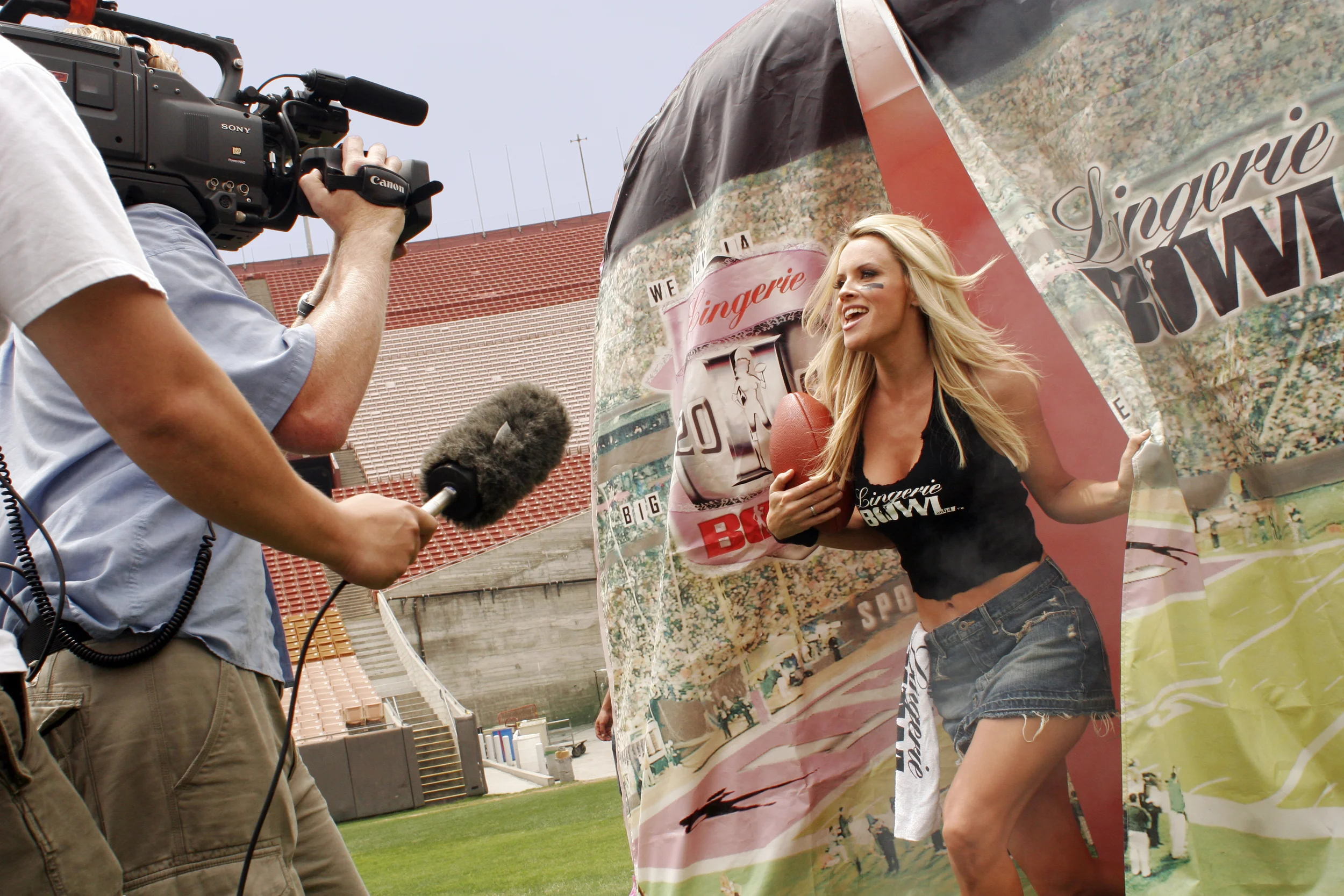 VSP-Jenny McCarthy-BOOK-8860.JPG