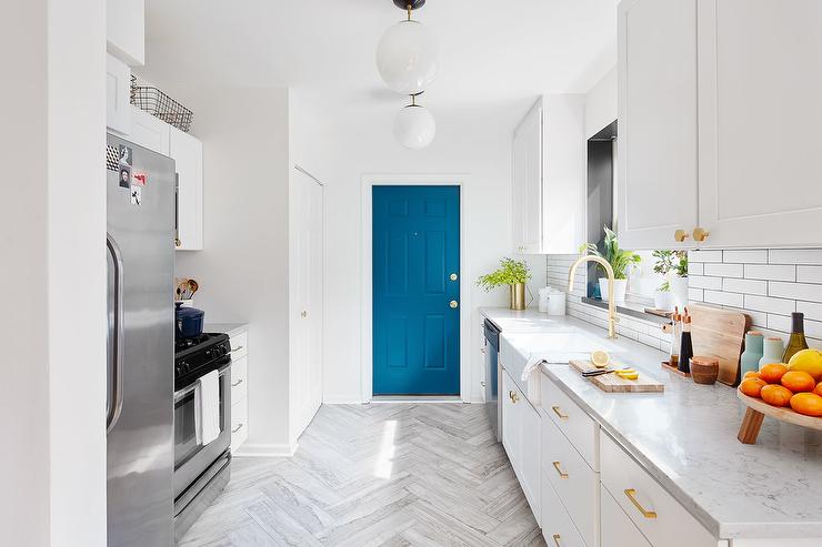 schoolhouse-electric-edgecliff-pulls-and-hex-knobs-blue-pantry-door.jpg