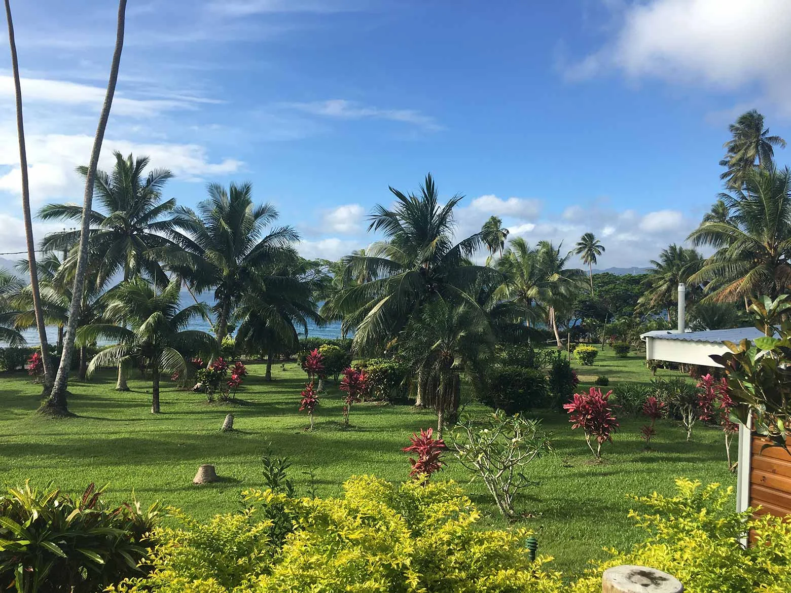 ARCHIVE // YOGA CORNER RETREAT - FIJI - AUGUST 2016