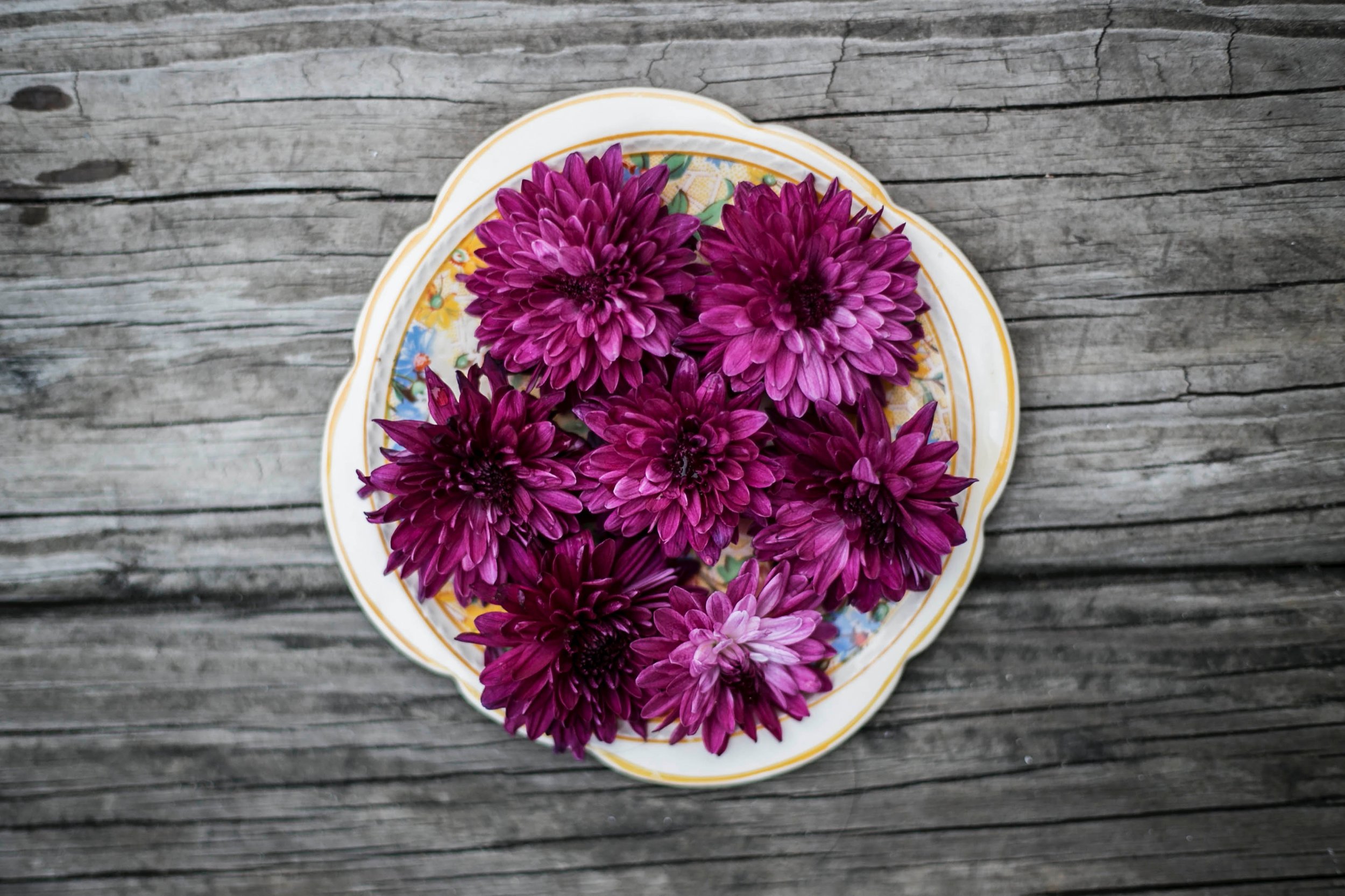 flowers centrepiece.jpg