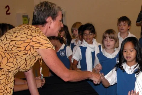 Shake hands with Monte Cassino Students