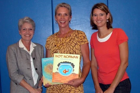 Monte Cassino's librarians, Patty Frakes and Carmen Applegate