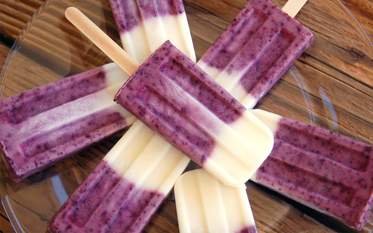 10-Ice-Pops-To-Cool-You-Down (1).jpg