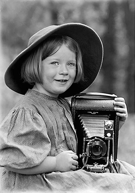 Girl and Camera final-2-2.jpg