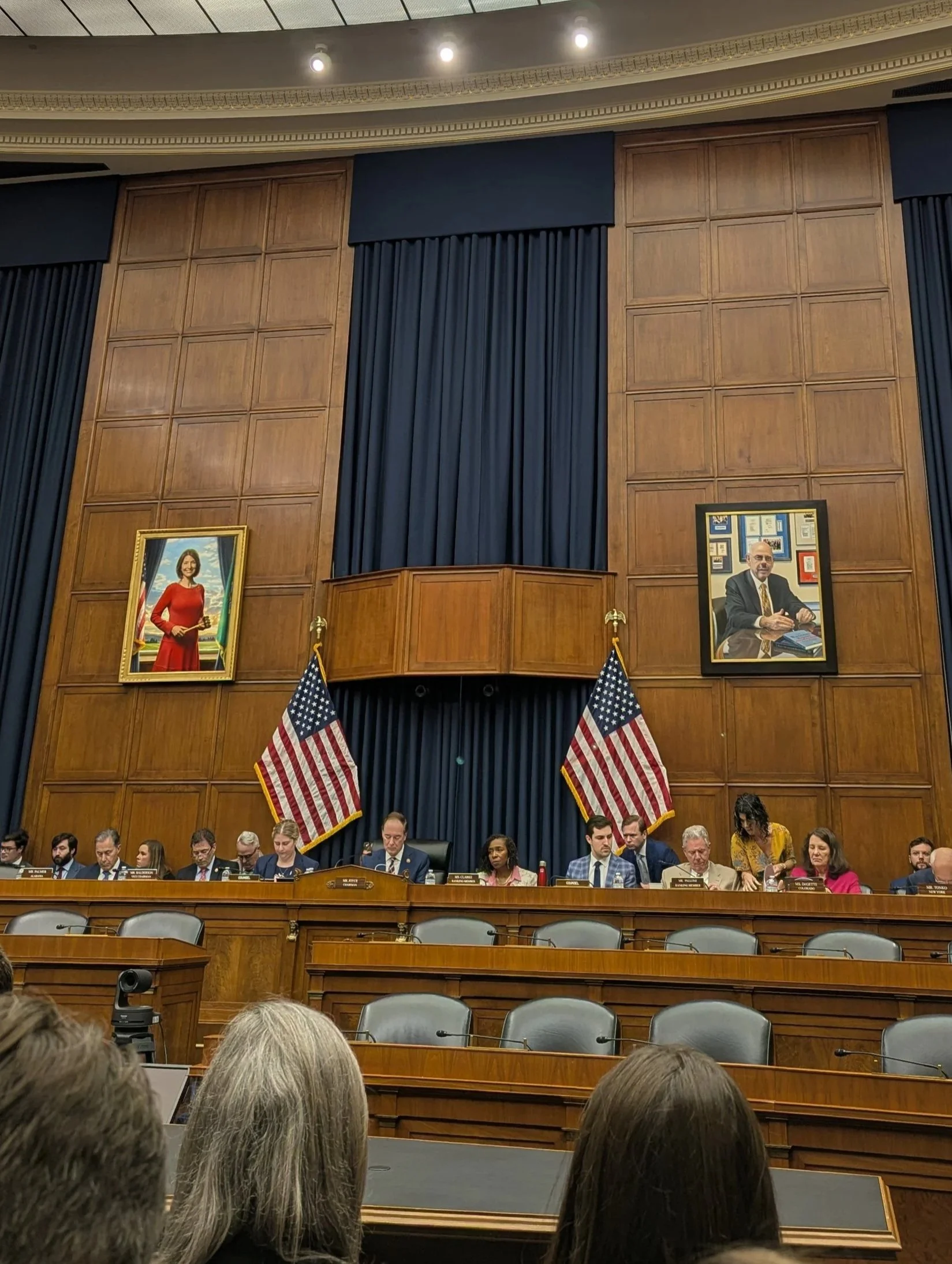 A Congressional hearing on the Potomac Interceptor sewage spill fails to uncover what caused the pipe to collapse