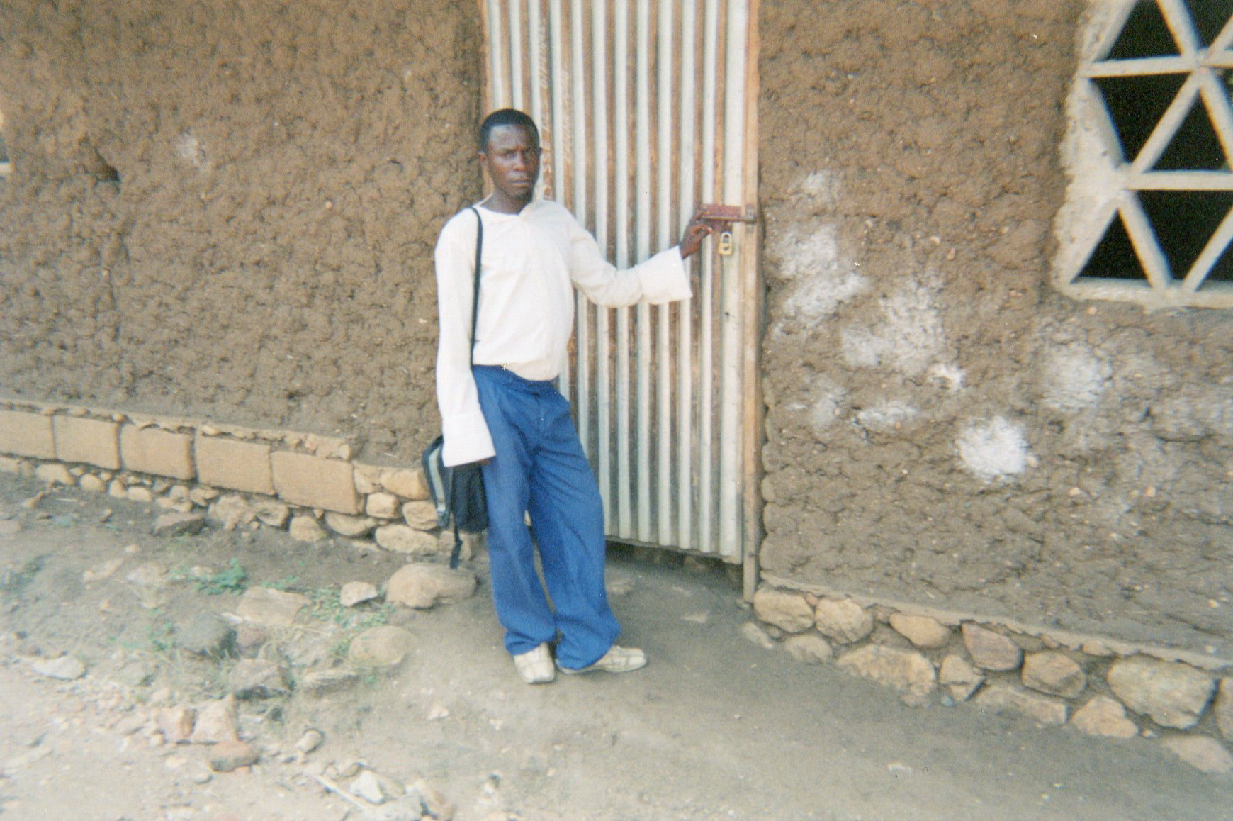  This photo shows that after I was freed from the armed group, I went directly back to school.&nbsp; 