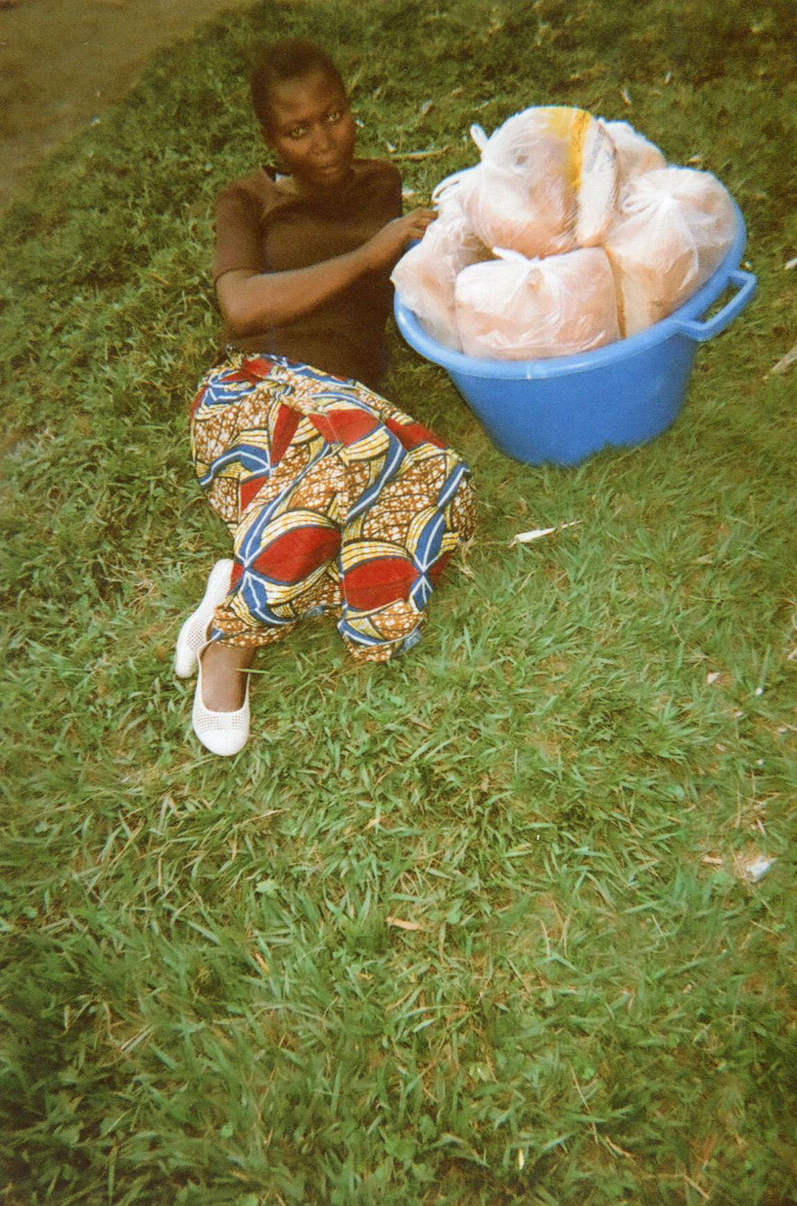  Here I am out of the forest and I am selling bread.&nbsp; 