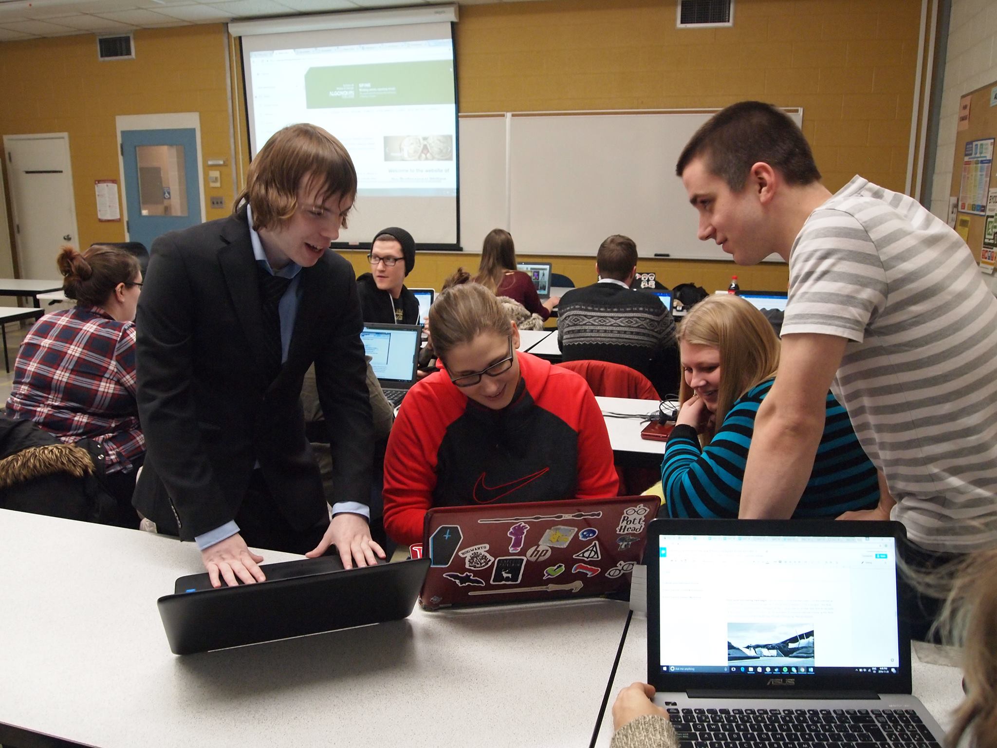 sTUDENTS WORKING ON OUR WEBSITE, FALL 2016