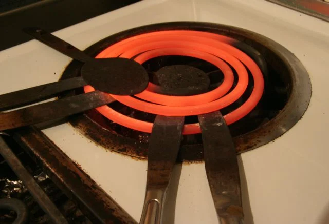 Photo Credit: Wikimedia Commons Hot Knives