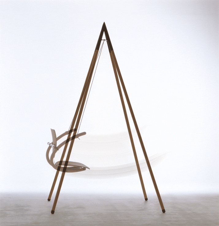 Swing designed by Peter Opsvik for Håg 2002-2007. Developed with the Factor 10 concept in mind, implying that the production of the chair would consume less than 1/10 of the resources necessary to make a conventional office chair.