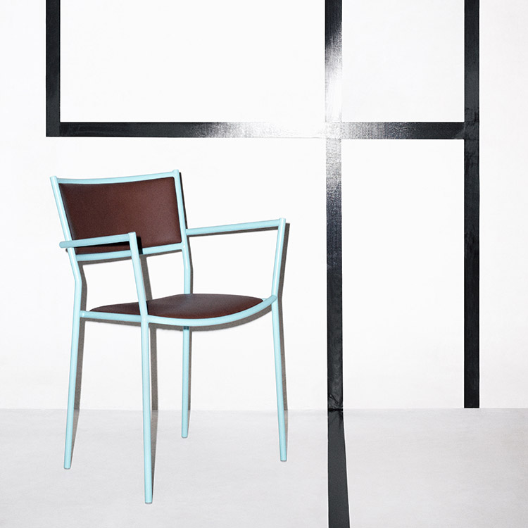 Jig chair by Massproductions.