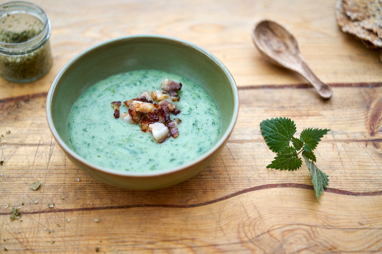 Nettle-soup sunny boiled eggs with sourdough-bread. Photo Alexander Benjaminsen. 