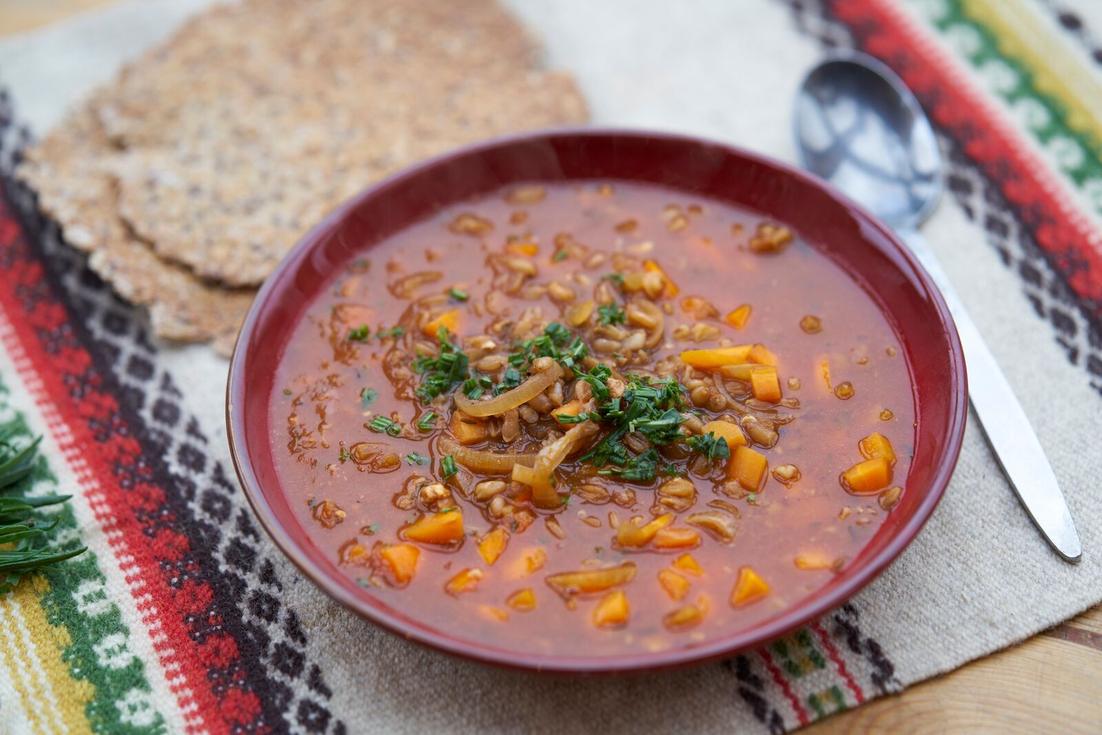 Bean-stew with spelt and fermented ketchup. Photo: Alexander Benjaminsen.