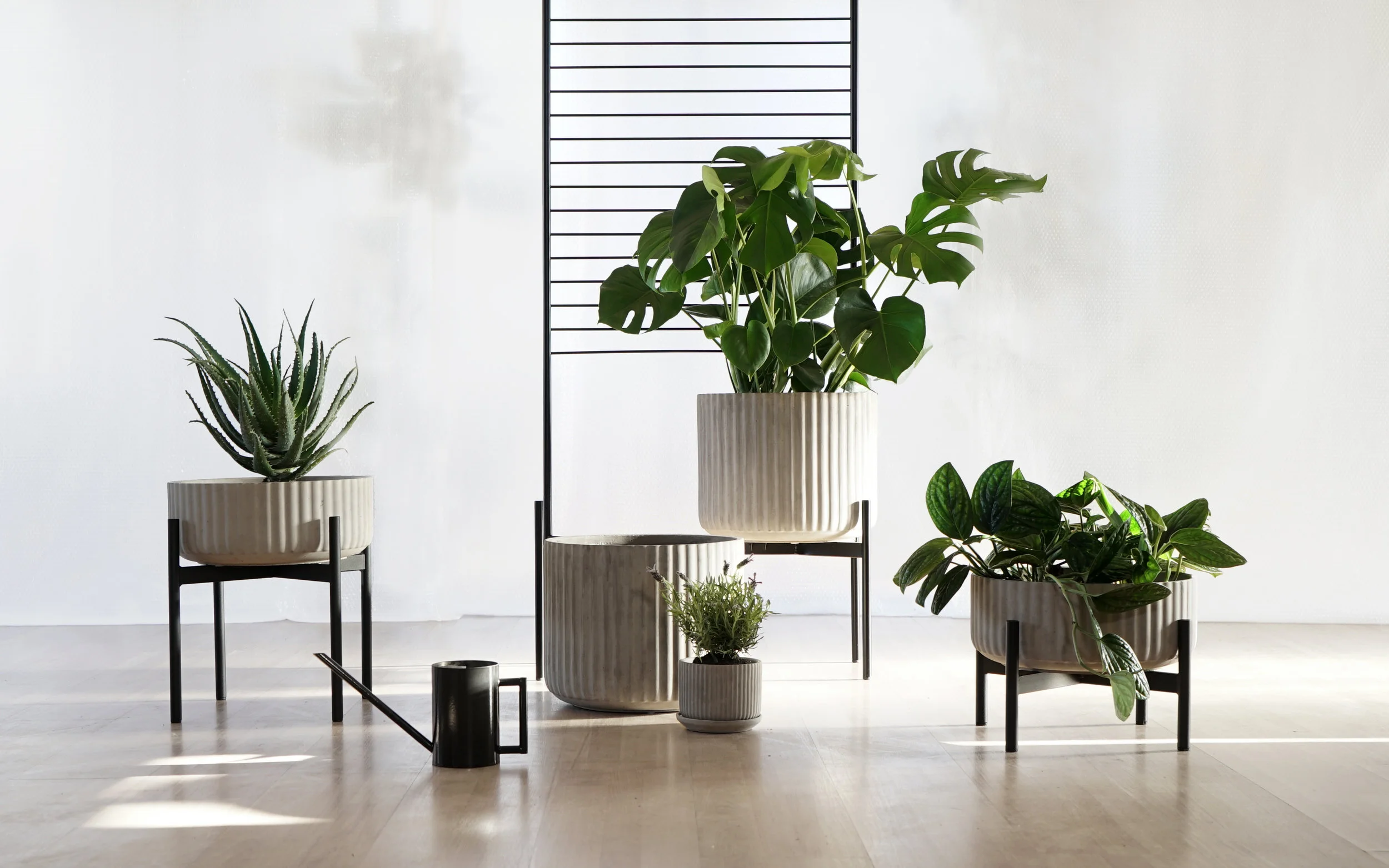 UT #67/256 Klorofyll Planter System by Anderssen & Voll The Elementa UT project, introduced in 2018 is an ongoing inquiry into the question of how we can use design and art to enter into a more sensible and meaningful conversation with nature. The Klorofyll Planter System by Andersen & Voll is a comprehensive series of planters of different sizes and materials , developed to explore interior landscaping.
