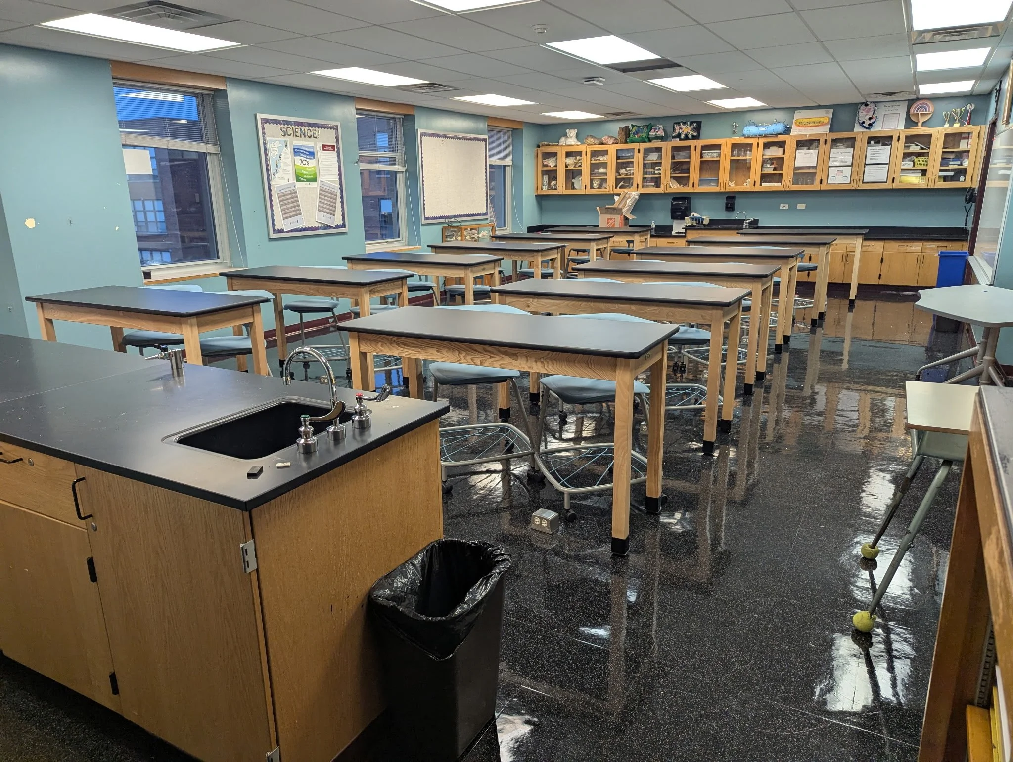 Middle school science lab got new furniture! 