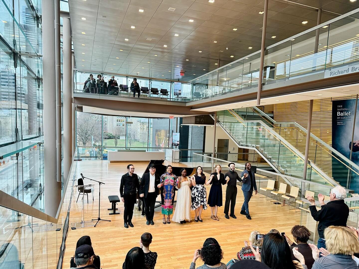 Today&rsquo;s concert in the @canadianopera Free Concert Series was artists of the Ensemble Studio performing the beautiful music of Composer-in-Residence @ceciliacomposer! 

Congratulations all!! 

#FreeConcertSeries
#COCEnsemble