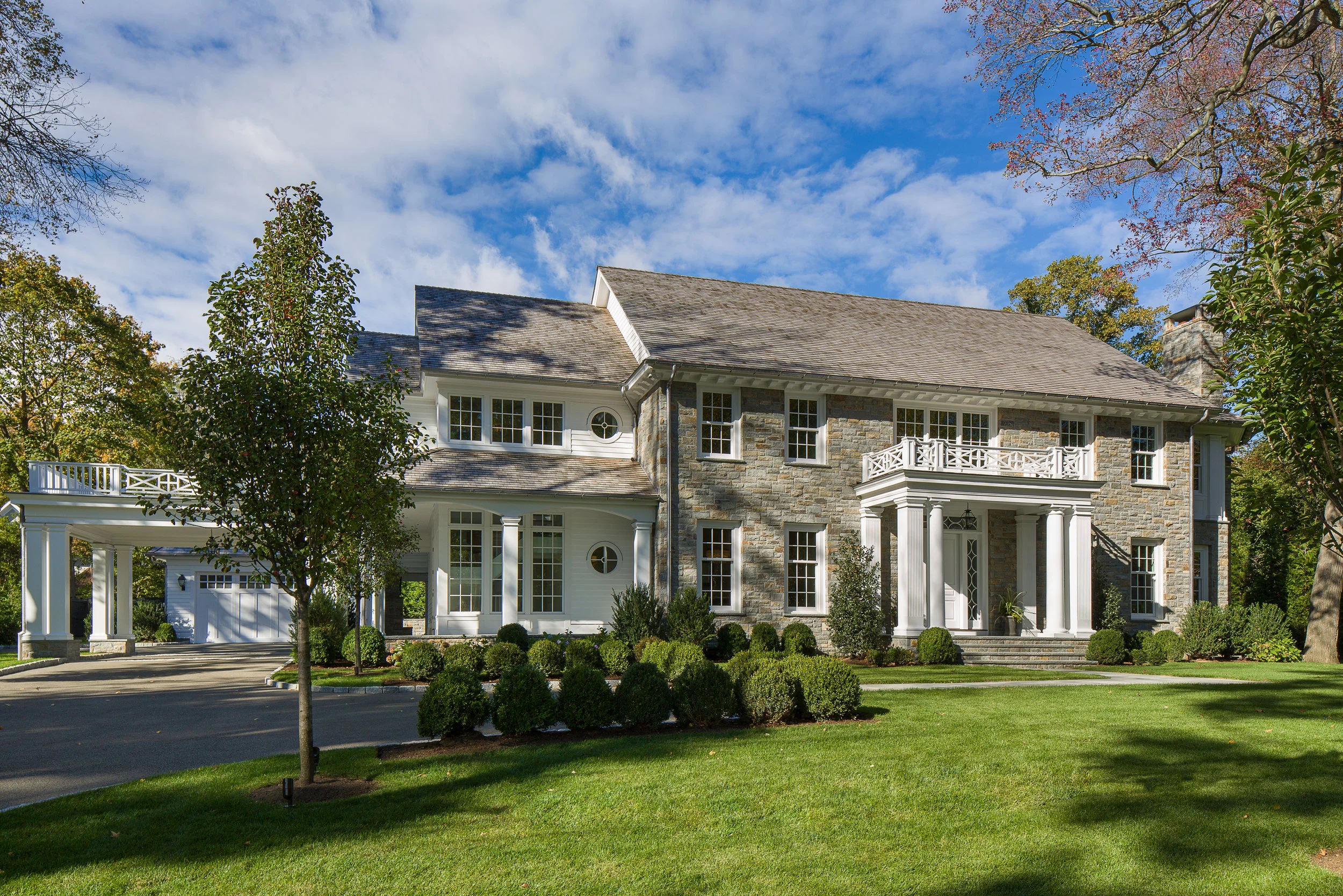 72 Meadow Front Elevation from drive.jpg