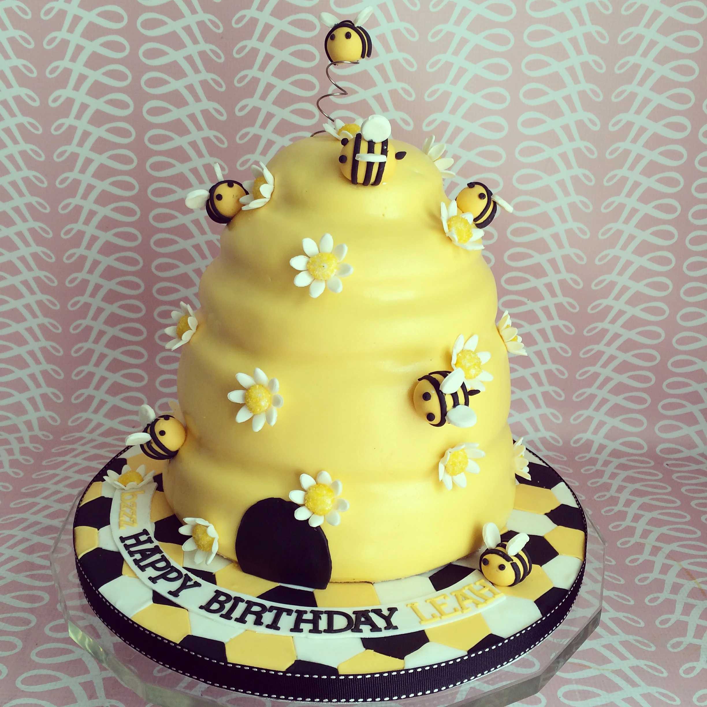  Bee Hive cake 