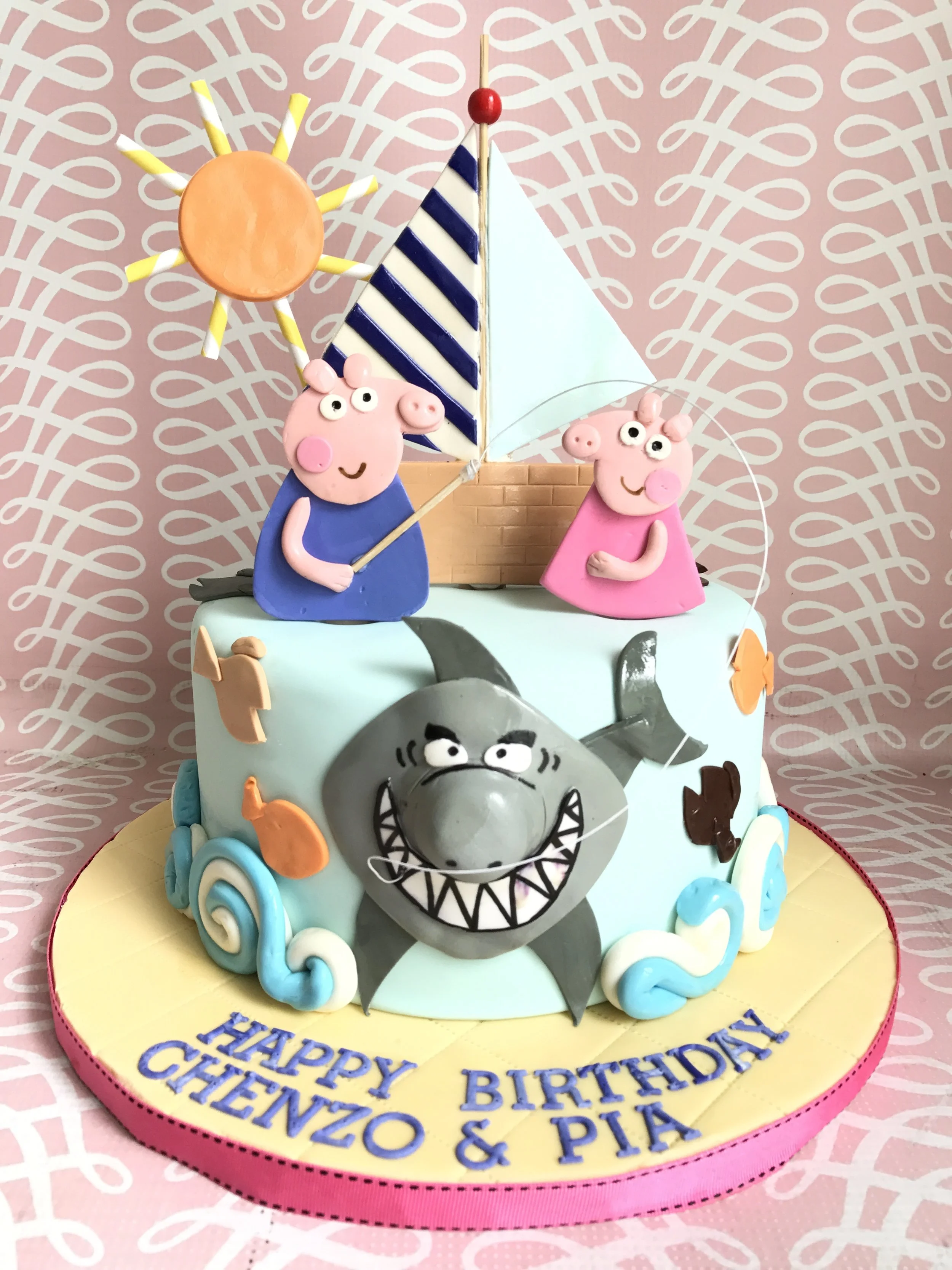 Peppa pig cake