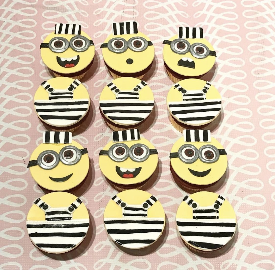 Minions cupcakes