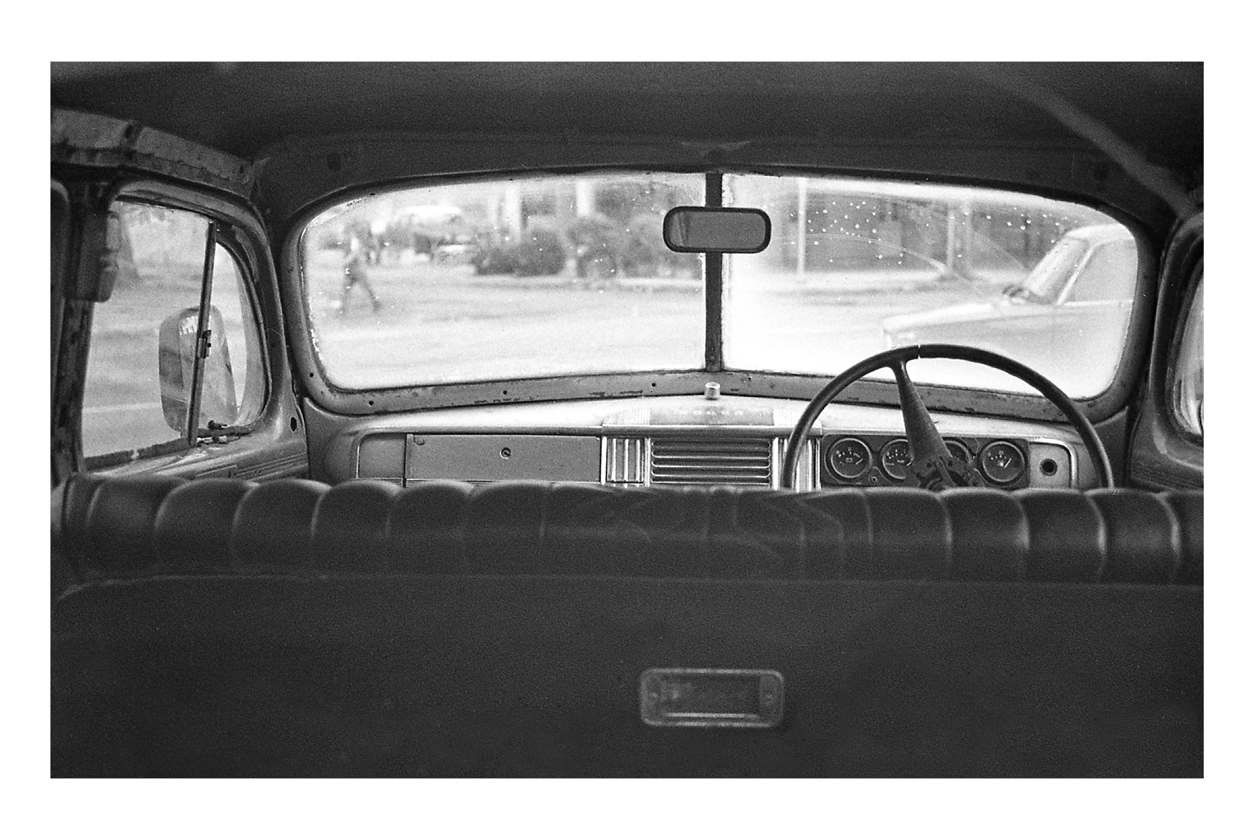Cuba(Large)_car.jpg