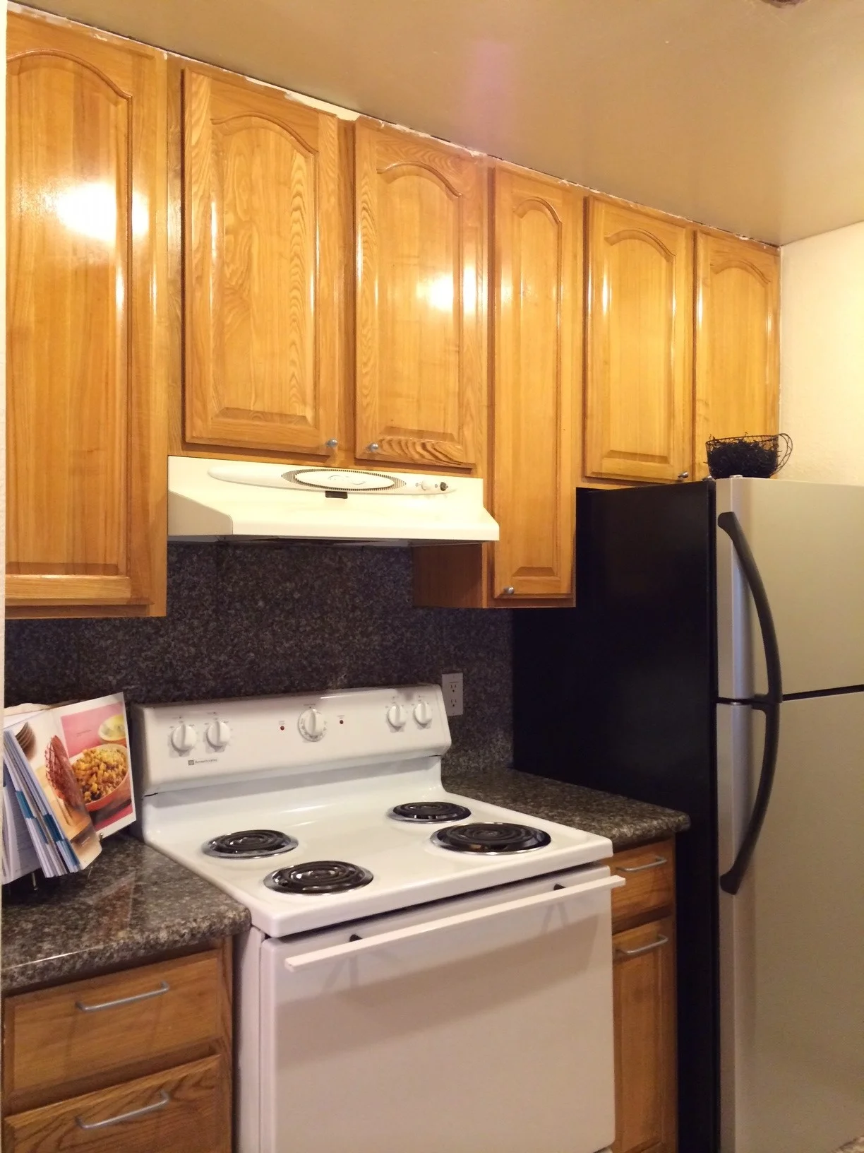 kitchen stove side.jpg