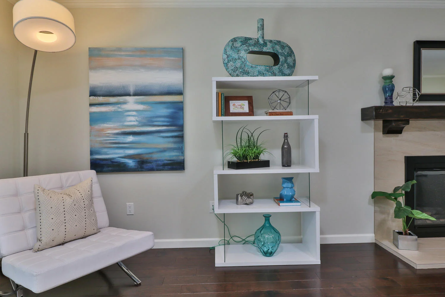 40 Escanyo Dr South San-large-006-23-Living Room-1500x1000-72dpi.jpg