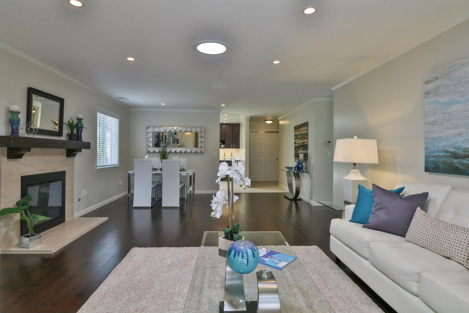 40 Escanyo Dr South San-large-007-9-Living Room-1500x1000-72dpi.jpg