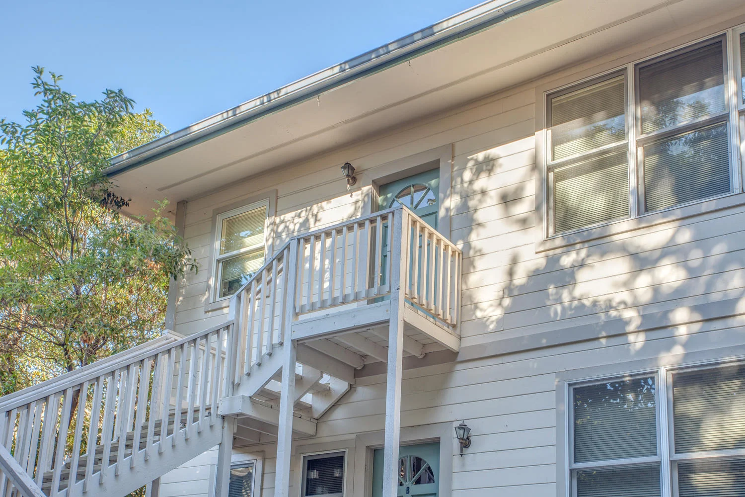 2026 San Antonio Ave-large-010-18-Exterior-1500x1000-72dpi.jpg