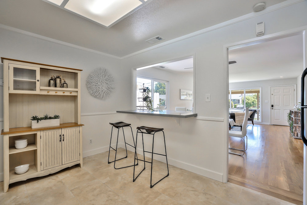 17_f8_40160_Blanchard_St_05072018_0017_mls.jpg