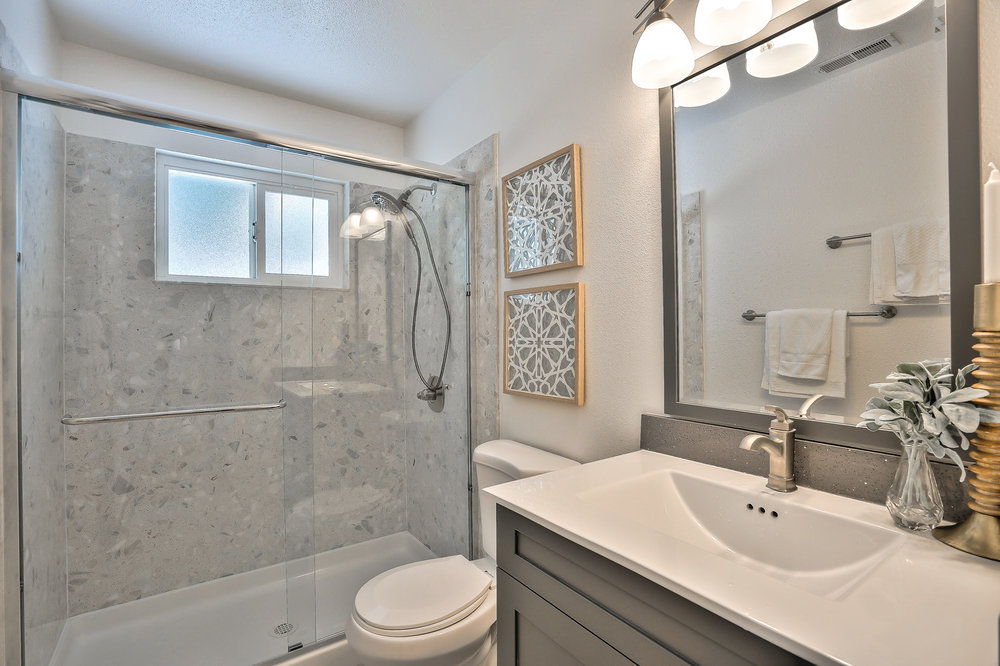 30_f8_40160_Blanchard_St_05072018_0030_mls.jpg