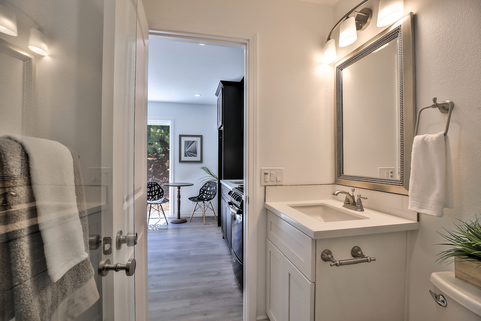 45_f8_138_Arden_Ave_06292018_045_mls.jpg