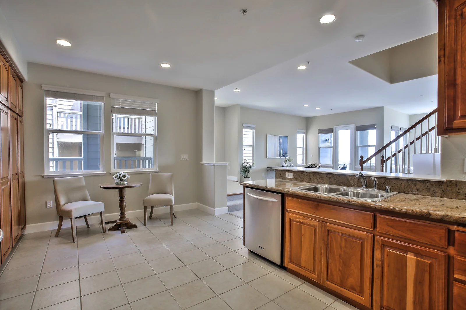 16_f89_Mandalay_Lane_08102018_016_mls.jpg