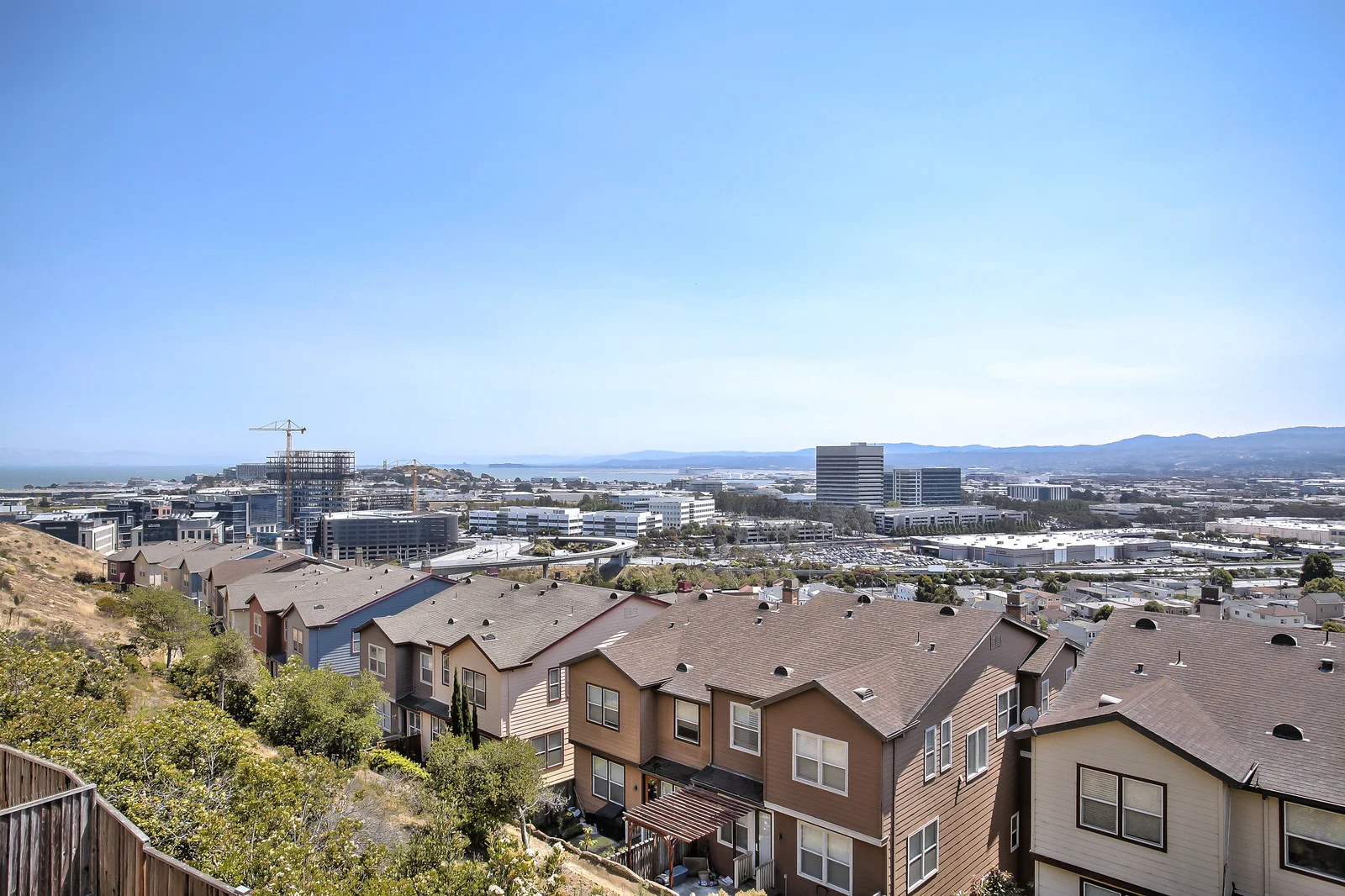 43_f89_Mandalay_Lane_08102018_043_mls.jpg