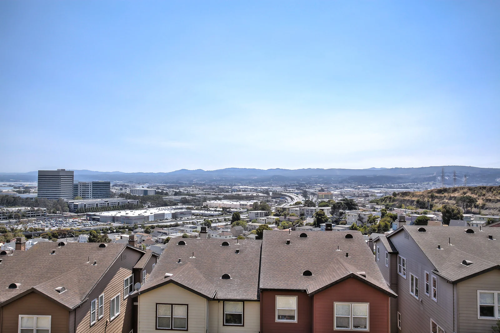 44_f89_Mandalay_Lane_08102018_044_mls.jpg