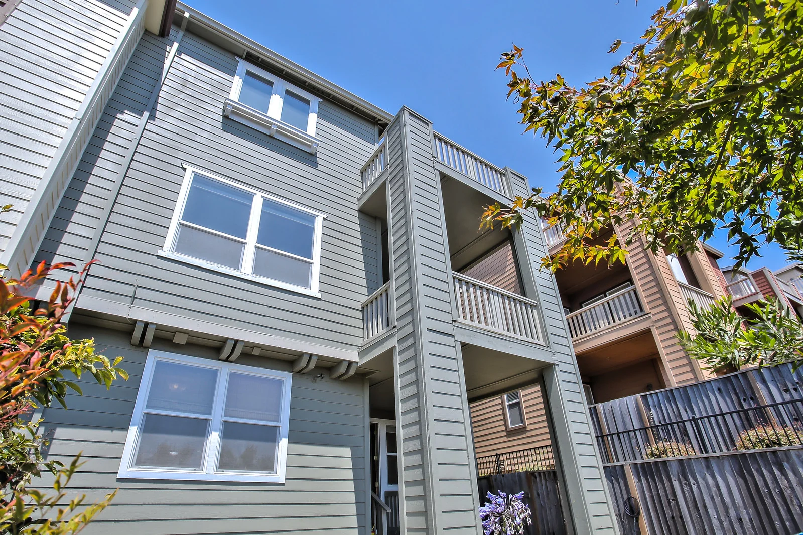 49_f89_Mandalay_Lane_08102018_049_mls.jpg