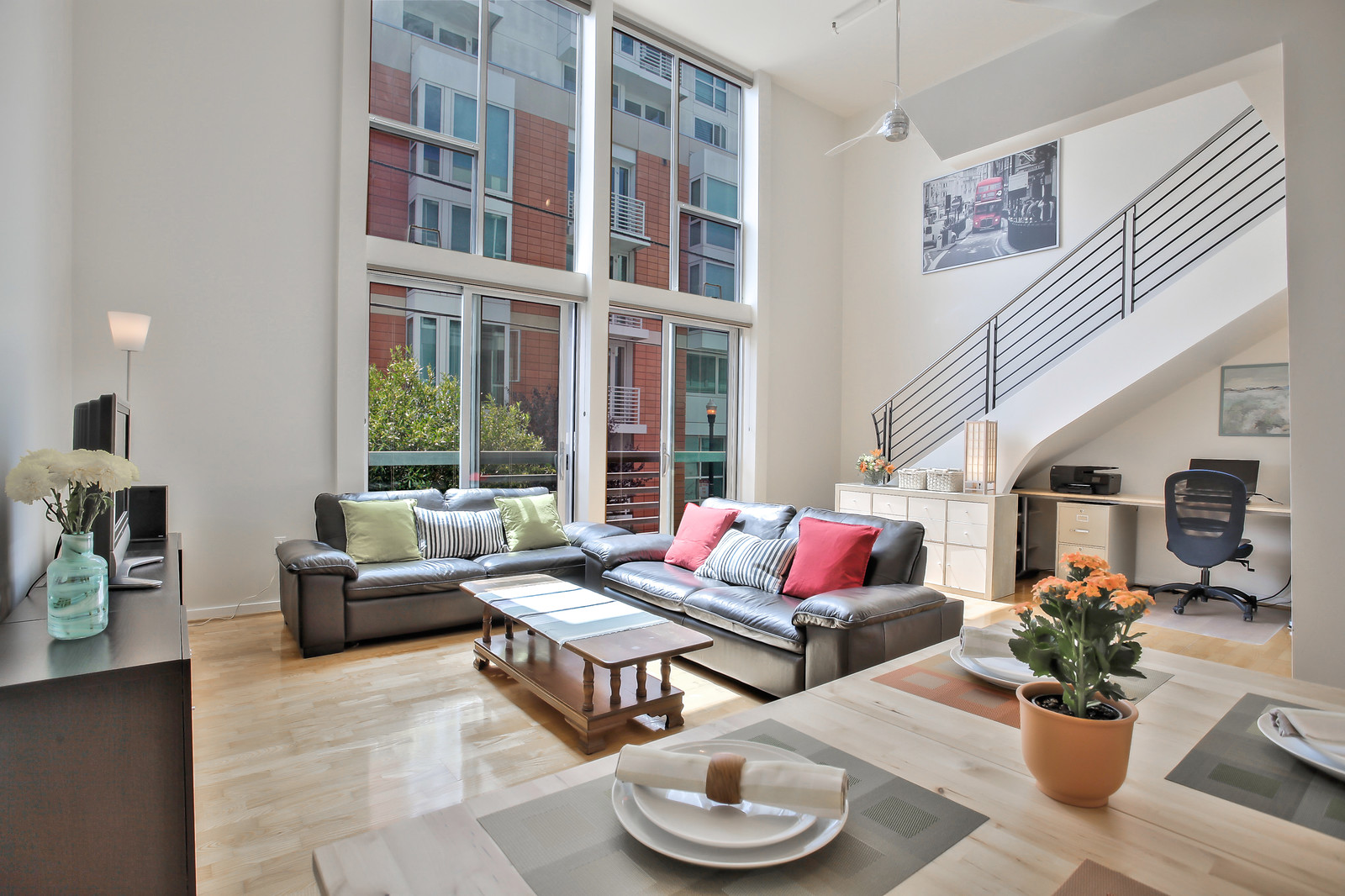 12_f8_49_Zoe_Street_3_082018_012_mls.jpg