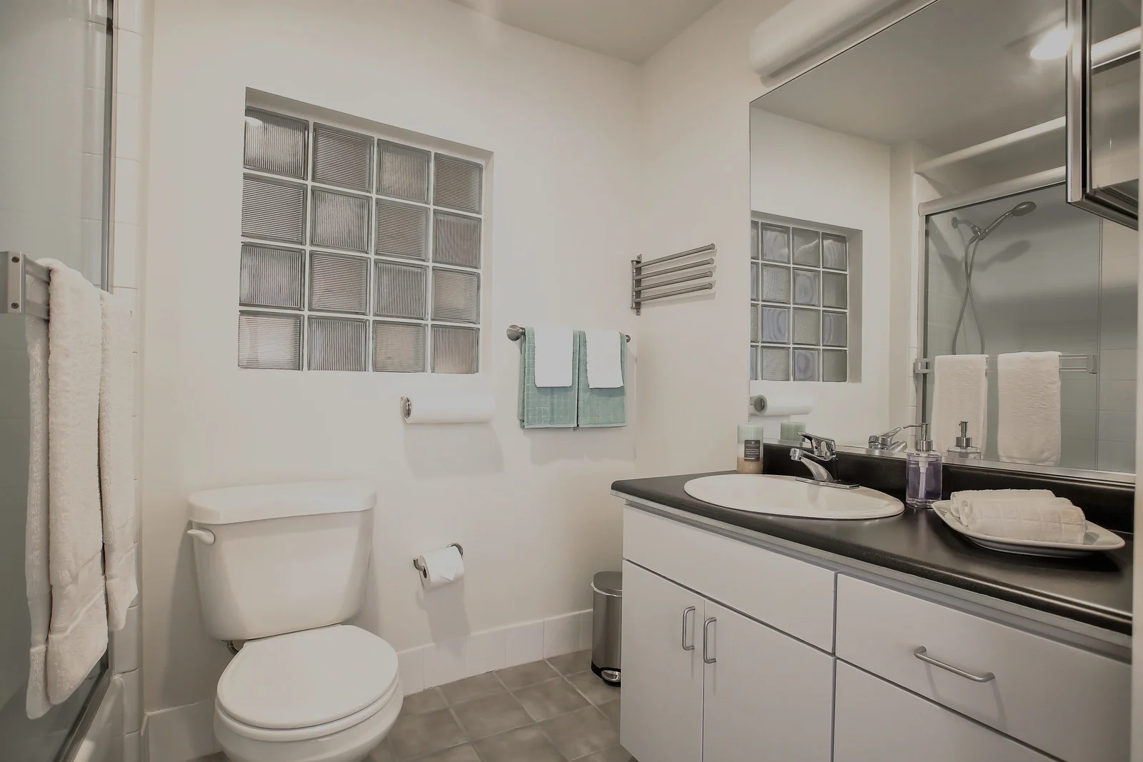 26_f8_49_Zoe_Street_3_082018_026_mls.jpg
