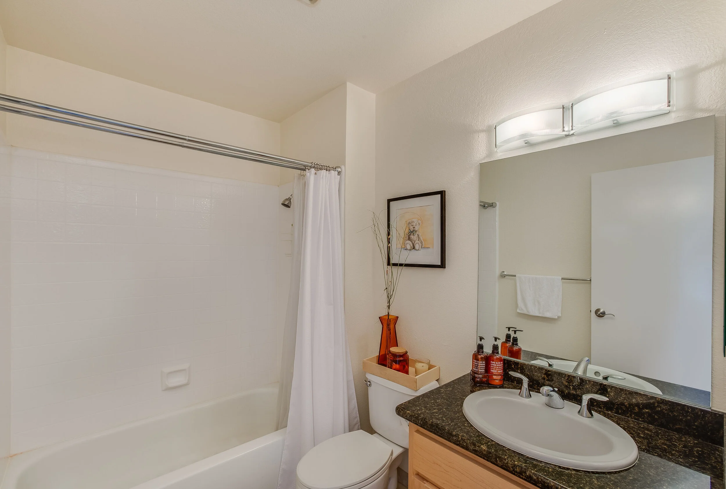 900Cambridgeunit184-13.jpg