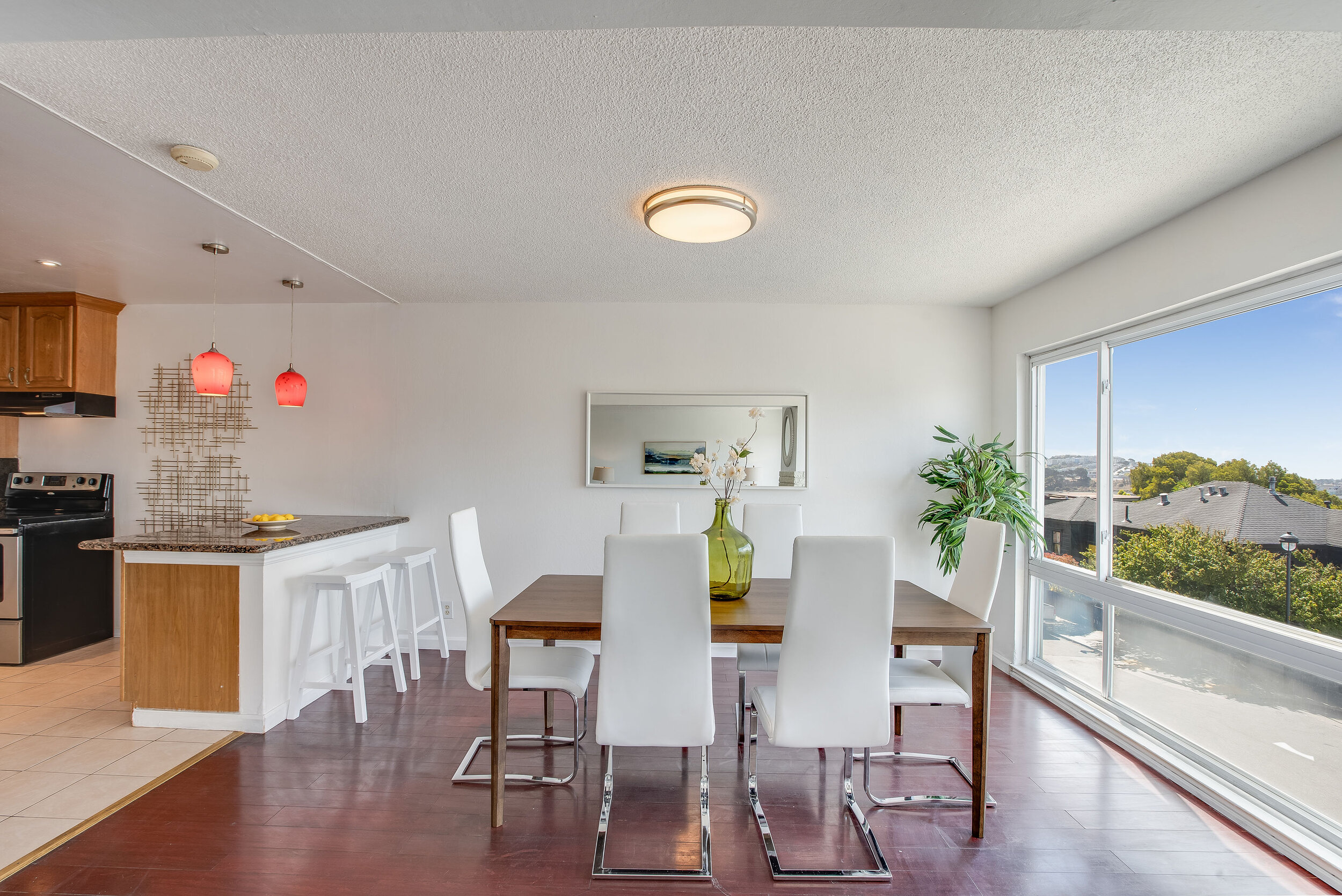 1069PowhattanAve-7.jpg