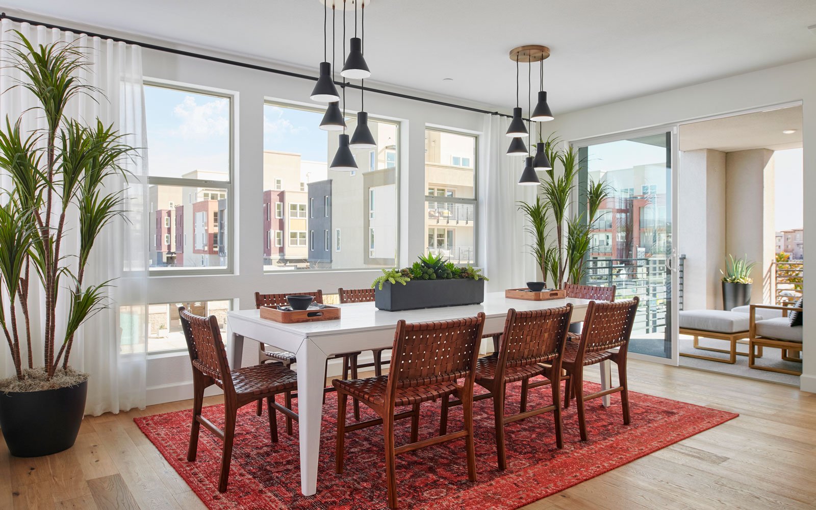 dining-residence-3-dublin-ca-hyde-park-at-boulevard-brookfield-residential.jpg