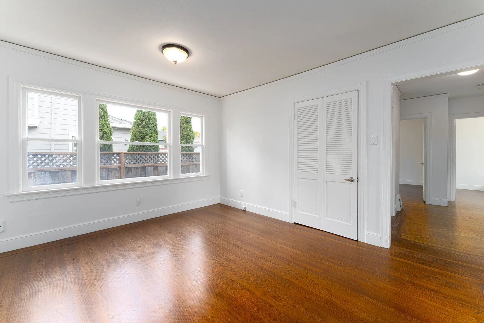 13_736_Linden_Burlingame_013_mls.jpg