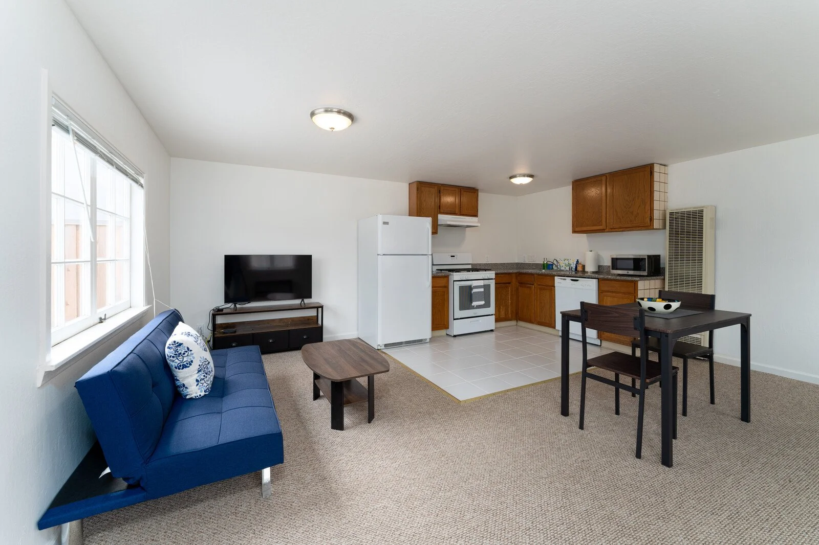 LEASED:  736 LINDEN AVE, Burlingame (Guest House)
